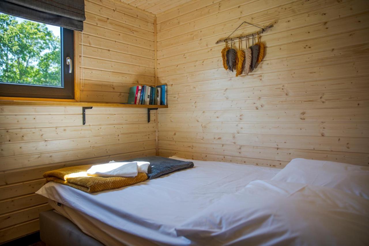 Westfalowachatka Domek Z Jacuzzi Sasino Exterior foto